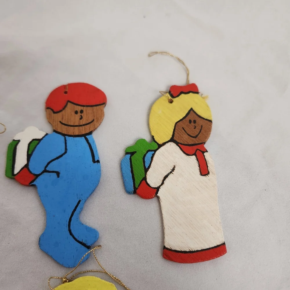 12 Flat Wooden Christmas Ornaments Vtg Bears Kids